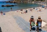 Socorristas en Cala Cortina. Plan de vigilancia en playas. Junio, 2026.